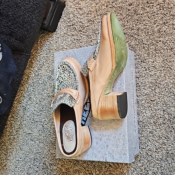 NIB Freebird Collins mules - Picture 9 of 11